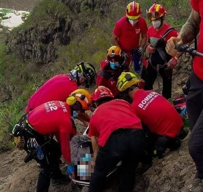 Rescatan a un senderista herido tras sufrir una caída en Tenerife