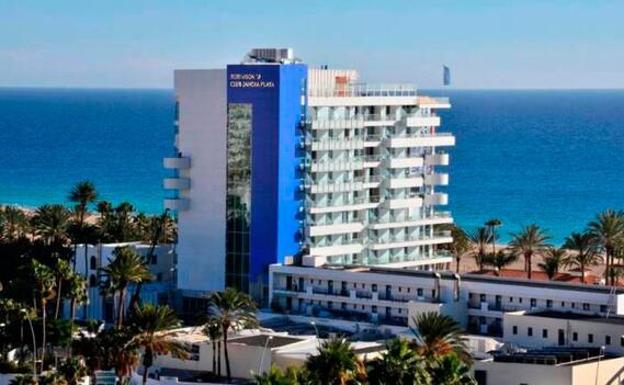 Los complejos turísticos han conseguido ya más caja que en 2020 al completo