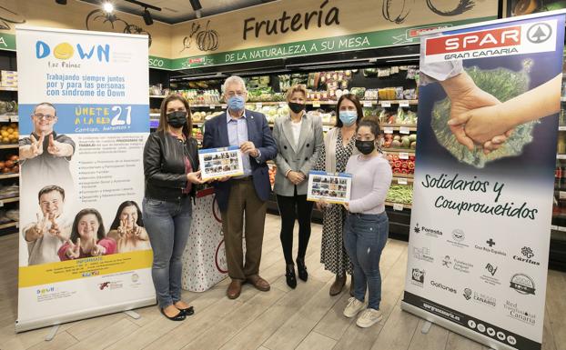 SPAR Gran Canaria colabora en la venta del calendario solidario de la Asociación Síndrome de Down Las Palmas