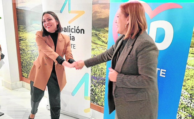 Alférez se va del gobierno de Arrecife y Santana deja la tenencia de alcaldía