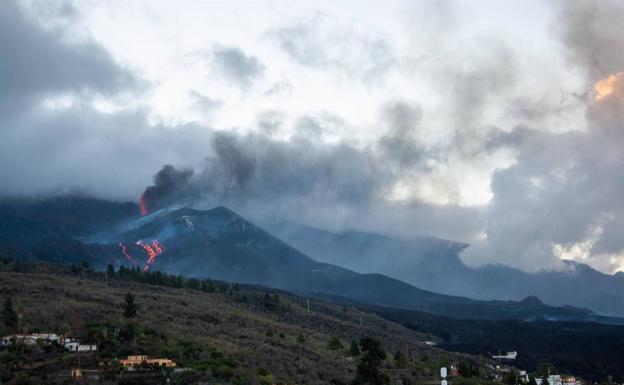 Preocupa el derrame de lava al noreste del cono principal