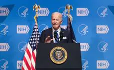 Biden diseña un plan contra Ómicron para preservar la economía