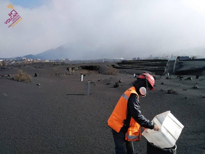 Una nueva colada se desplaza al suroeste, hacia Las Manchas