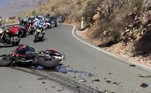 Un motorista está herido grave tras chocar en Arteara