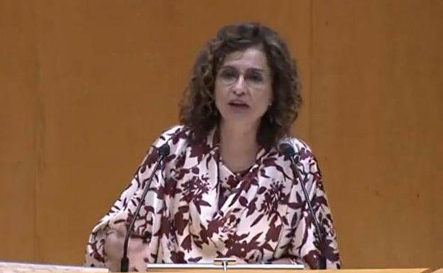 La ministra Montero le da un repaso a Clavijo