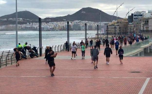 La curva sigue al alza: 507 nuevos casos y una muerte en Canarias