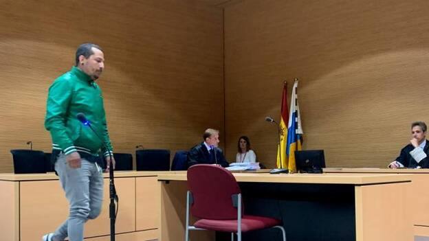 El Supremo rebaja a tres años la condena por atropellar a un vecino