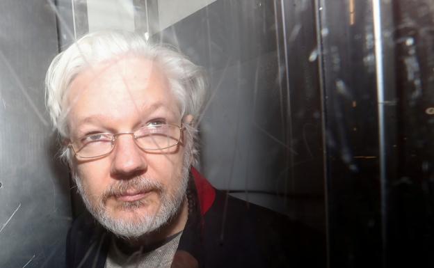 Julian Assange sufrió un derrame cerebral en la prisión británica de Belmarsch