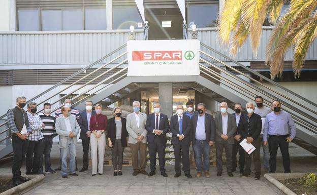 SPAR Gran Canaria lidera el 12º Convenio de la papa canaria con la entrega de 103.000 kilos de semillas a agricultores locales