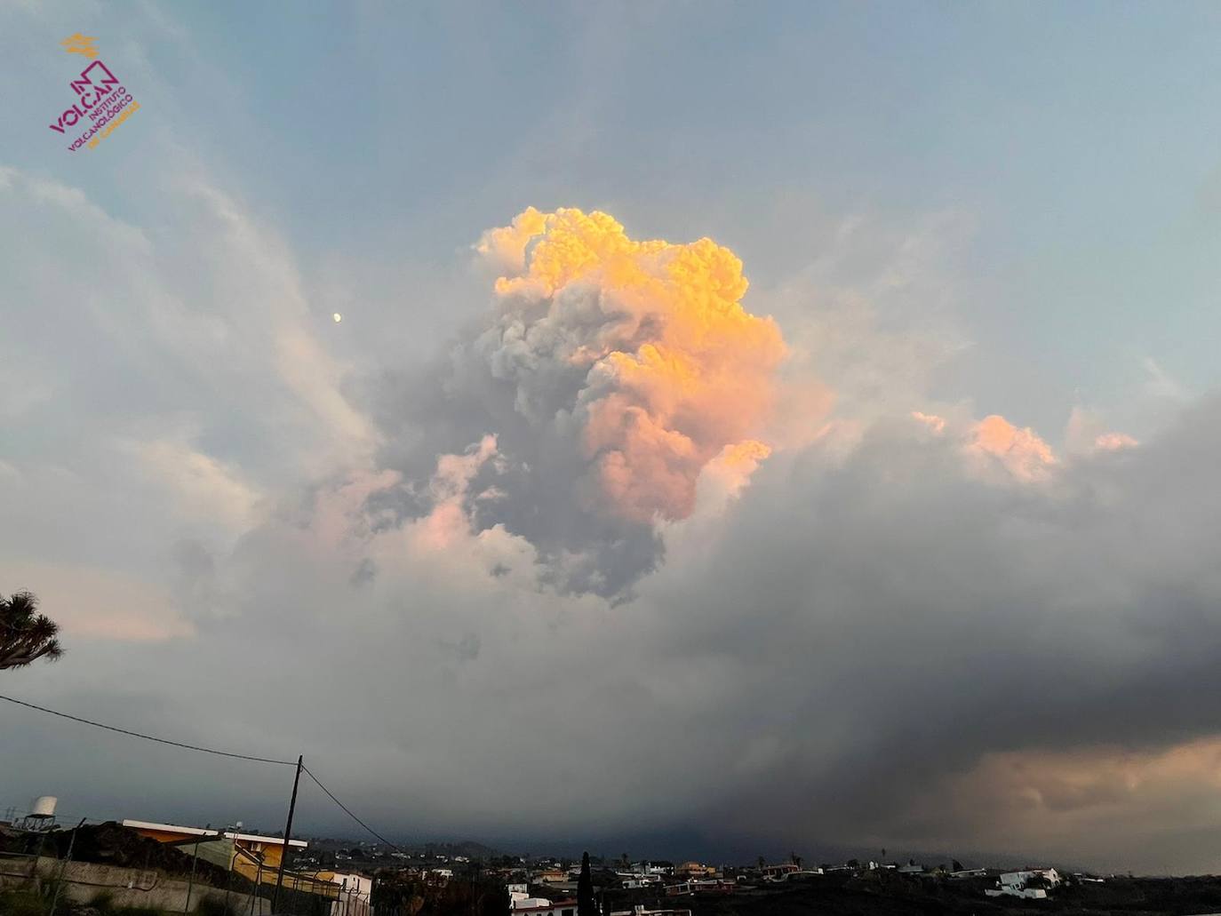 Binter para los vuelos con La Palma por la ceniza