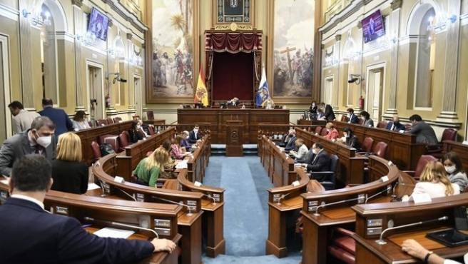 Directo: Siga el pleno del Parlamento canario