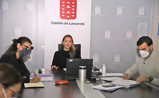 El Consorcio del Agua ayuda a las cofradías de pescadores para abaratar los consumos