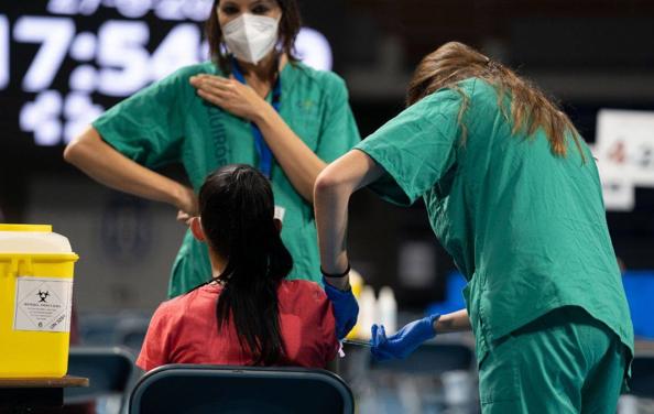 Canarias bate otro récord de contagios diarios con 1.670 casos y 8 muertes