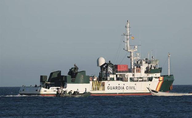 Fallecen 17 personas en un cayuco que iba a Canarias