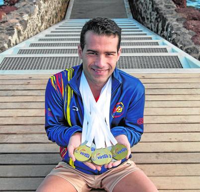 Adrián Santana regresa del Mundial de Francia con 10 medallas