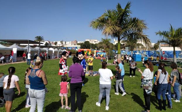 Éxito en la jornada de la Feria de Comercios en Ingenio