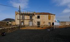 Freno a la ruina de la Casa del Inglés, en La Oliva