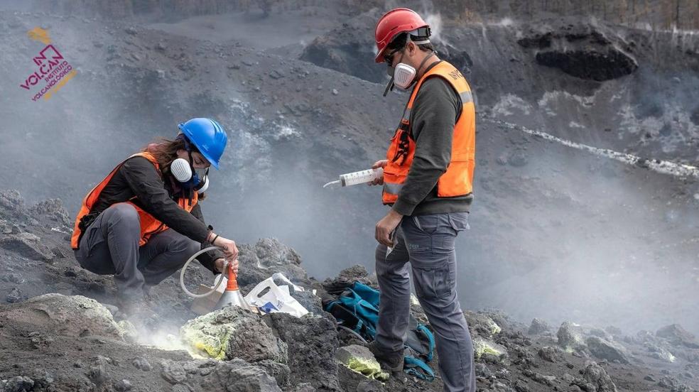 Los científicos siguen vigilando el volcán de La Palma