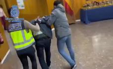 Detenido el hombre que atacó a un niño cuando salía de un colegio de Madrid