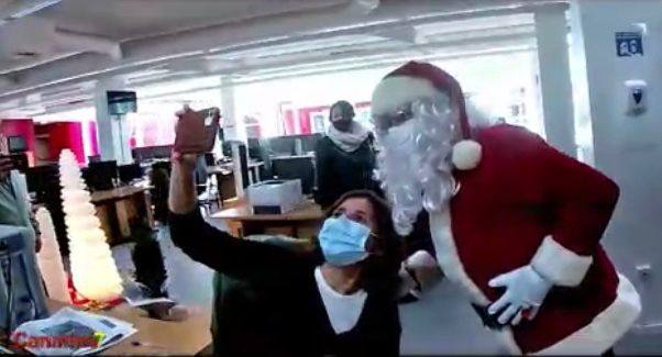 Papá Noel visita la redacción de CANARIAS7