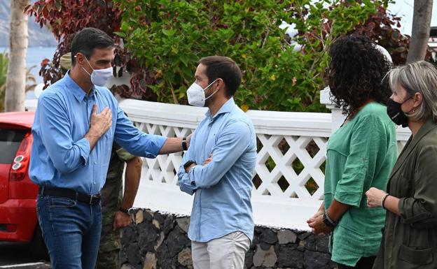 Sánchez celebra el fin de la erupción como el «mejor regalo de Navidad»