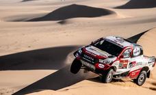 Fernando Alonso incorpora a su museo el Toyota con el que corrió el Dakar