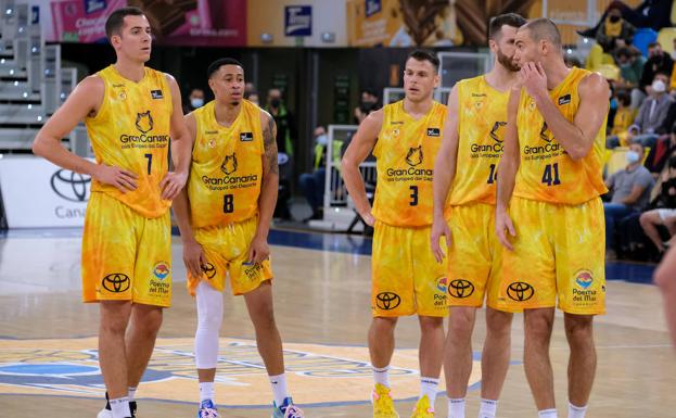 Paso atrás del Gran Canaria para cerrar el año