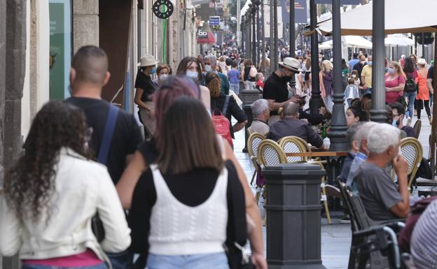 Canarias notifica 120 brotes nuevos con 541 casos