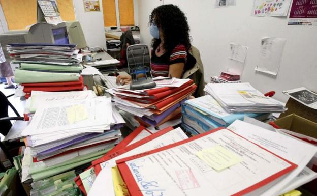 Los empleados públicos reclaman volver al teletrabajo ante la nueva ola de covid