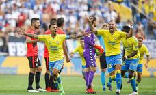 El Tenerife comunica a la UD que no venderá entradas a la afición amarilla para el derbi