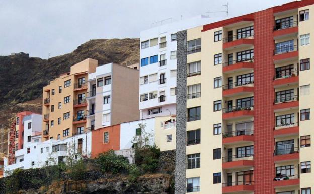 Vivienda y el Estado firman un convenio por valor de 11 millones de euros para comprar 107 inmuebles protegidos