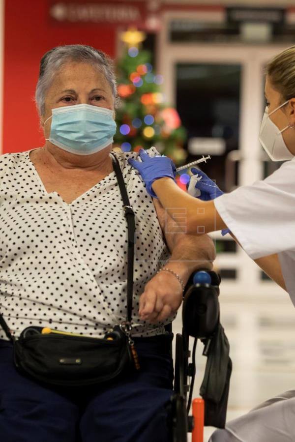 Fallece la primera vacunada en Gran Canaria: «Tu luz nunca se apagará»