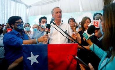 El ultraderechista chileno Kast dimite tras el batacazo en las presidenciales