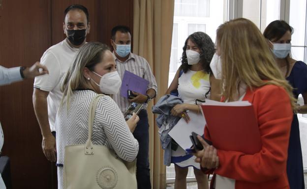 El Cabildo acuerda recibir el crédito de 23,89 millones de euros de dos bancos