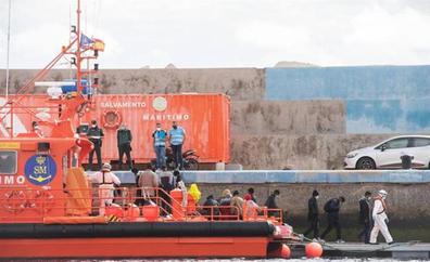 Rescatan a 44 inmigrantes que trataban de llegar a Fuerteventura