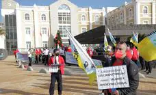 La huelga en Lanzarote Bus se enquista y obliga al Cabildo a mediar en el litigio