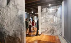 La artista Fabiola Ubani realiza una visita guiada a la exposición 'Galdós íntimo (cartas)'