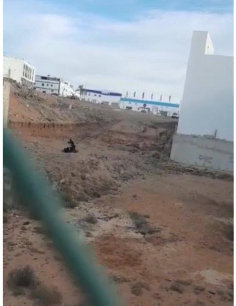 Violenta pelea en Arrecife con patas de cabra, piedras y cuchillos