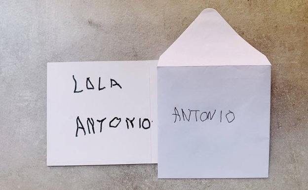 Emotivo regalo que una madre con discapacidad ha hecho a su hijo