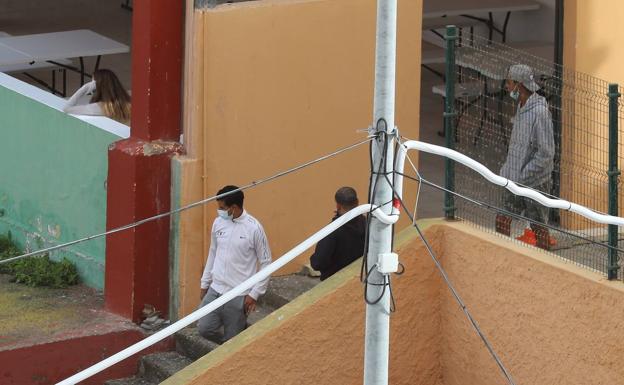 El Colegio León se reforma para ser un recurso permanente para inmigrantes