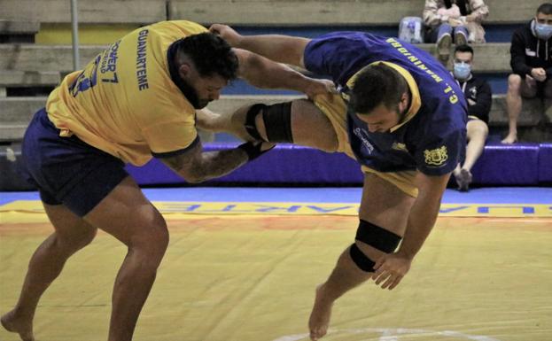 Un Cristo Izquier imperial tumba al Maninidra y da los primeros puntos al Guanarteme