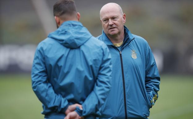 Mel recupera a Loiodice y Lemos y baraja opciones en el ataque