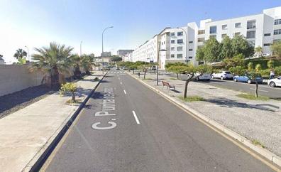 Dos heridos al chocar una guagua y un coche en Santa Cruz de Tenerife