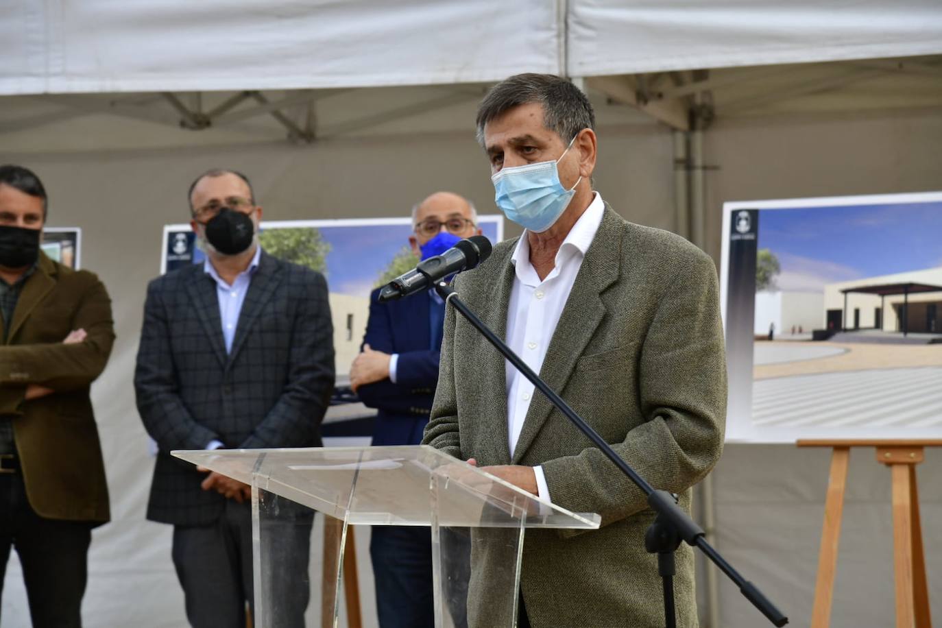 Primera piedra del local social de Casa Pastores