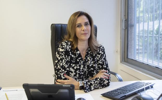 Marta Arocha, la nueva directora general de Dependencia y Discapacidad, el pasado viernes en su despacho en Santa cruz de Tenerife. / C7