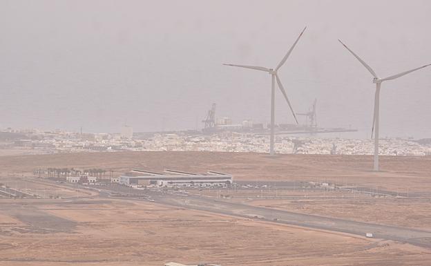 El proyecto de los drones y grandes pseudosatélites, de interés insular «casi por unanimidad»