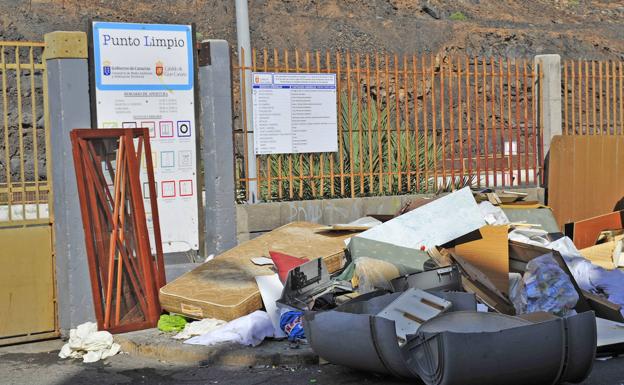 El Cabildo prepara un servicio insular de recogida de residuos voluminosos