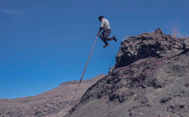 El mundo admira el salto del garrote