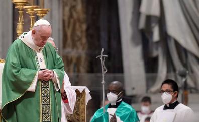 El Papa otorga por primera vez a mujeres el ministerio del lectorado y acolitado