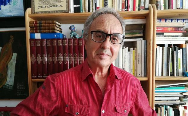 Juan Carlos de Sancho presenta la traducción al árabe de 'Isla sombrero. Cuentos y descuentos'
